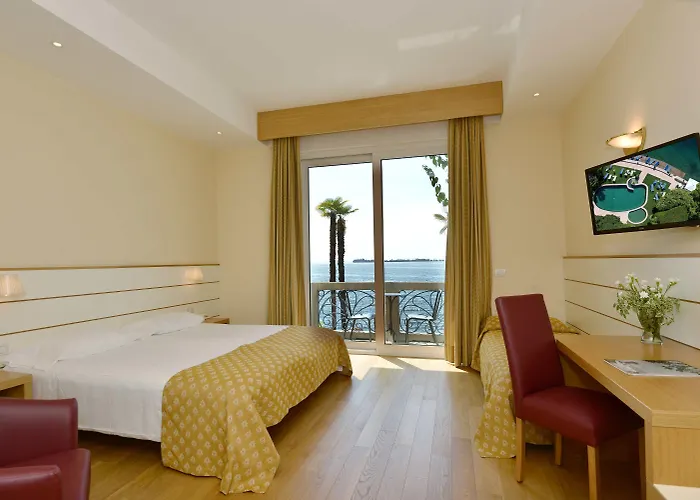 Monte Baldo E Acquarone Gardone Riviera