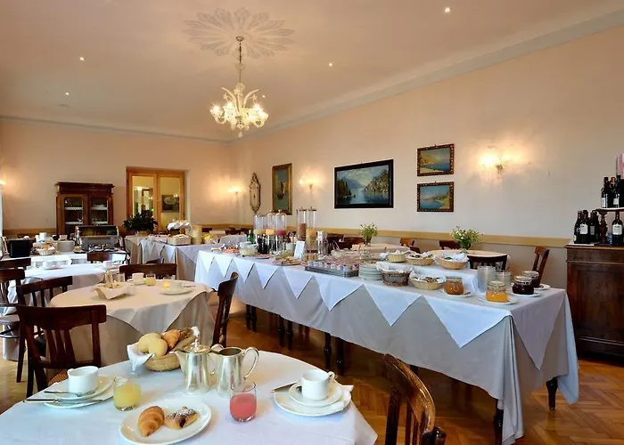 Monte Baldo E Acquarone Gardone Riviera