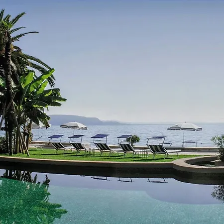 Monte Baldo E Acquarone Hotel
