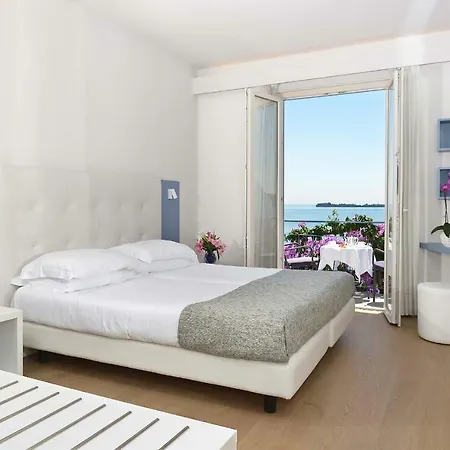 Hotel Monte Baldo E Acquarone Gardone Riviera