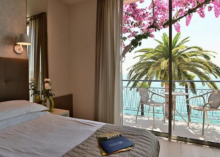 Hotel Monte Baldo E Acquarone Gardone Riviera
