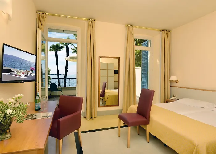 Hotel Monte Baldo E Acquarone Gardone Riviera
